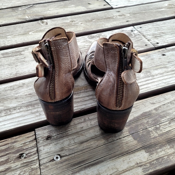 Freebird FB Blake Buckled Heeled Shoes - Picture 3 of 10